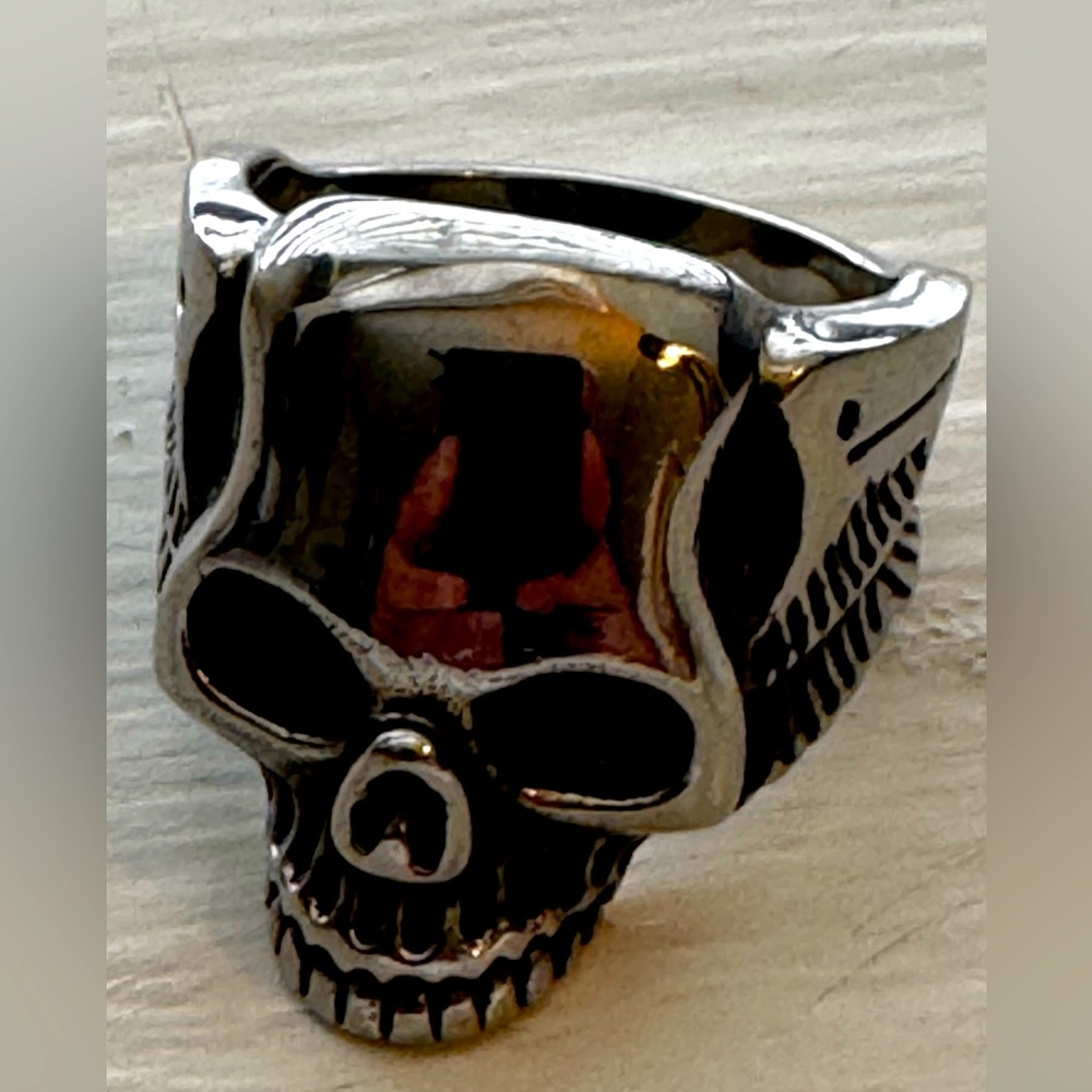 Silver Skull Ring